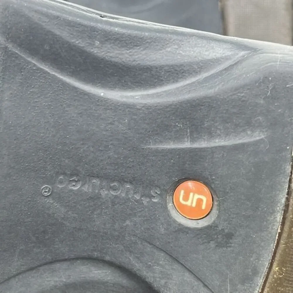 Clarks unstructured loafer